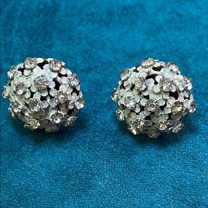 Vintage Sandoe Clip On Earrings